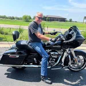 Meet your Posher, Don